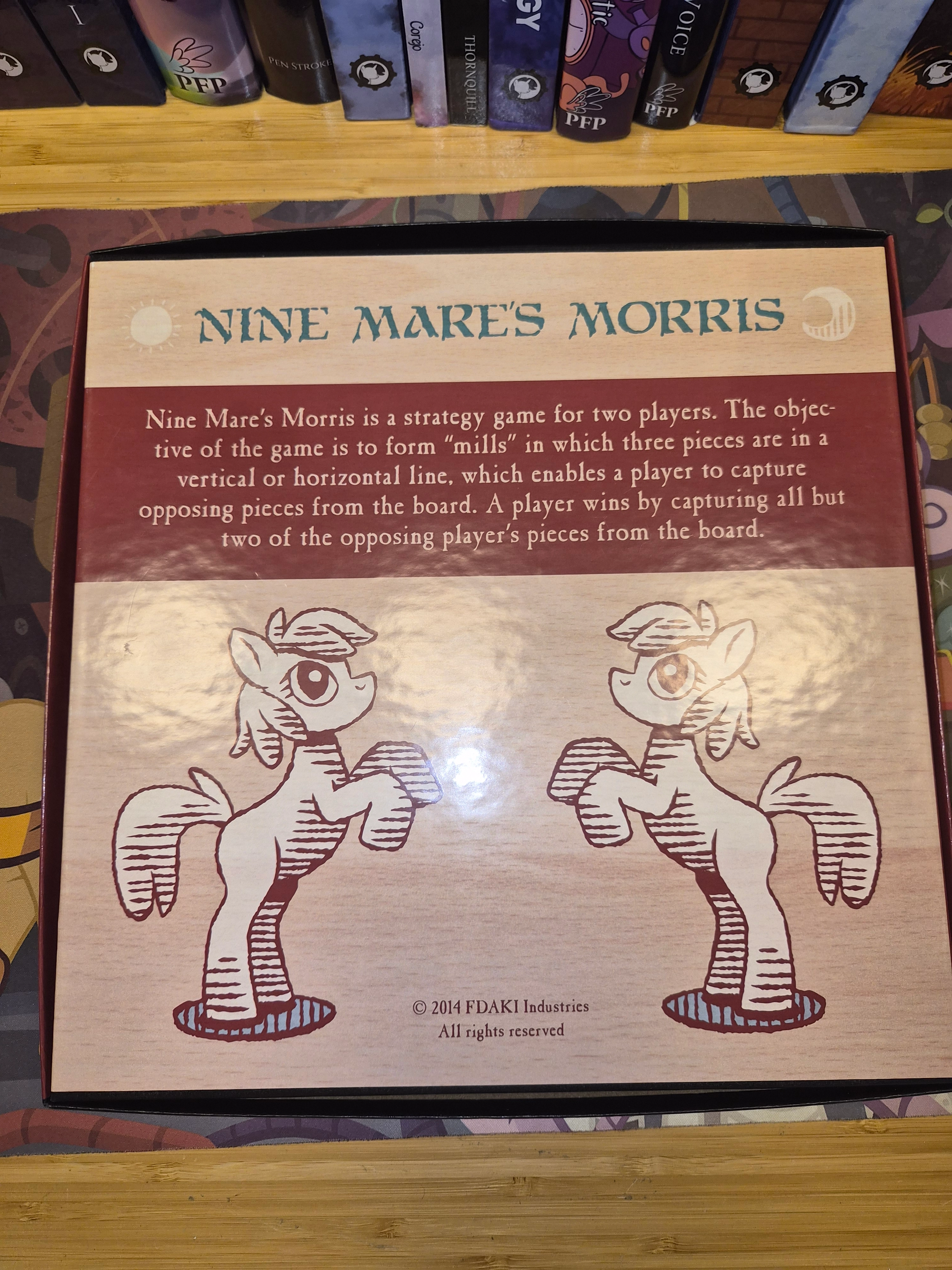 Nine Mare's Morris Tabletop Game
