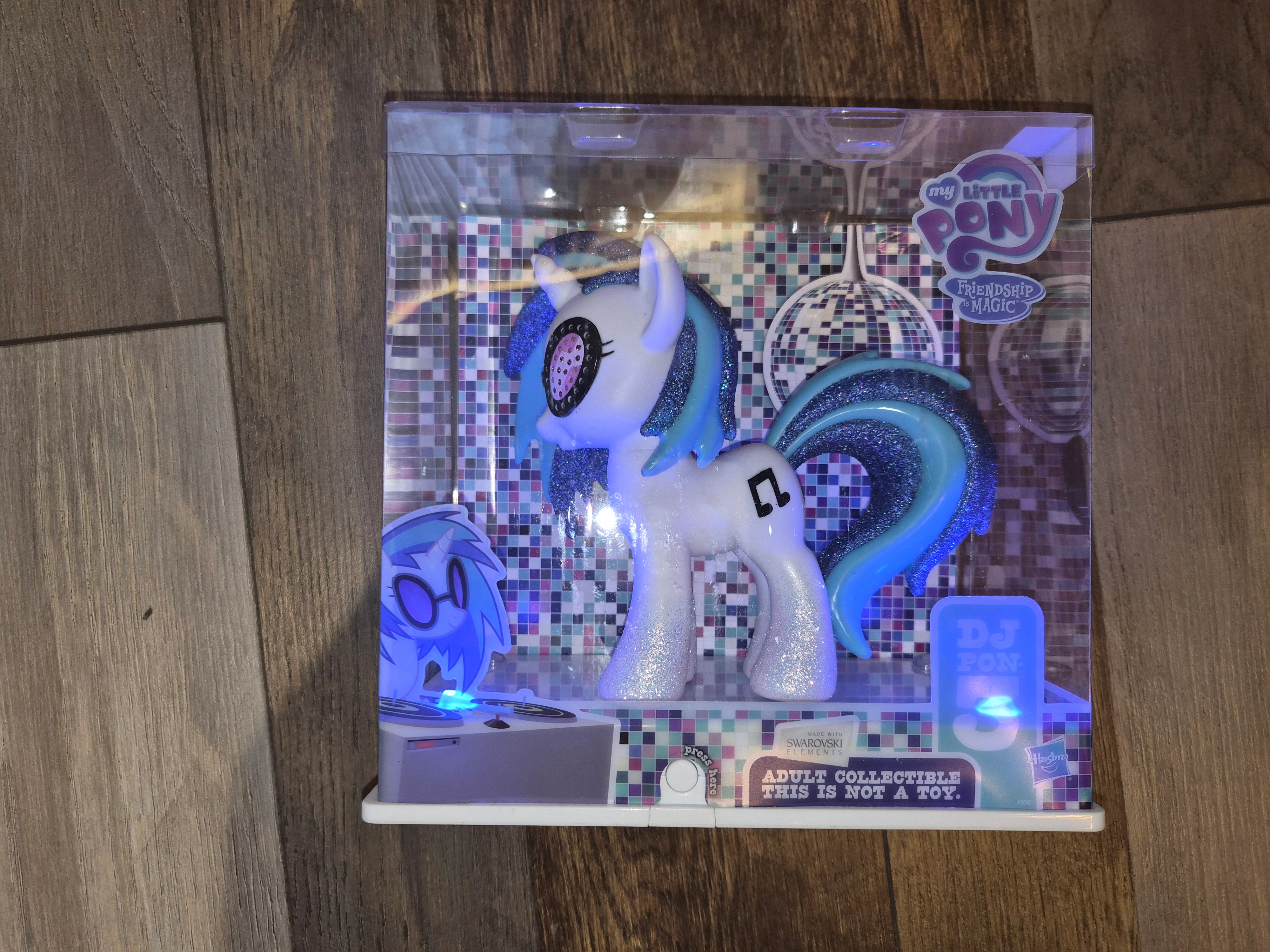 DJ Pon-3 2013 San Diego Comic Con (SDCC) Exclusive Vinyl Figure